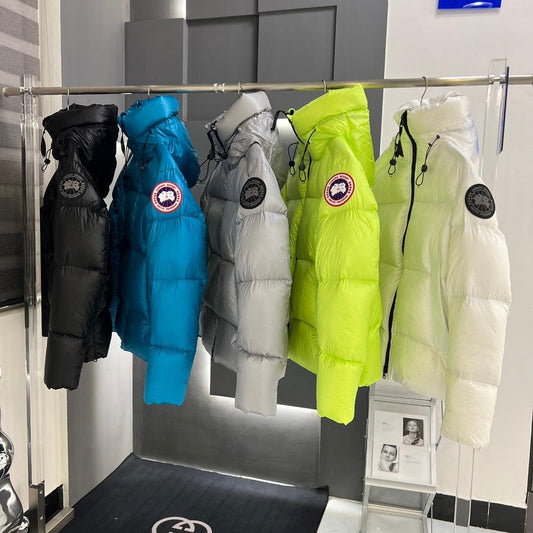 Canada Goose Şişme Mont - Glimmer of Luxury