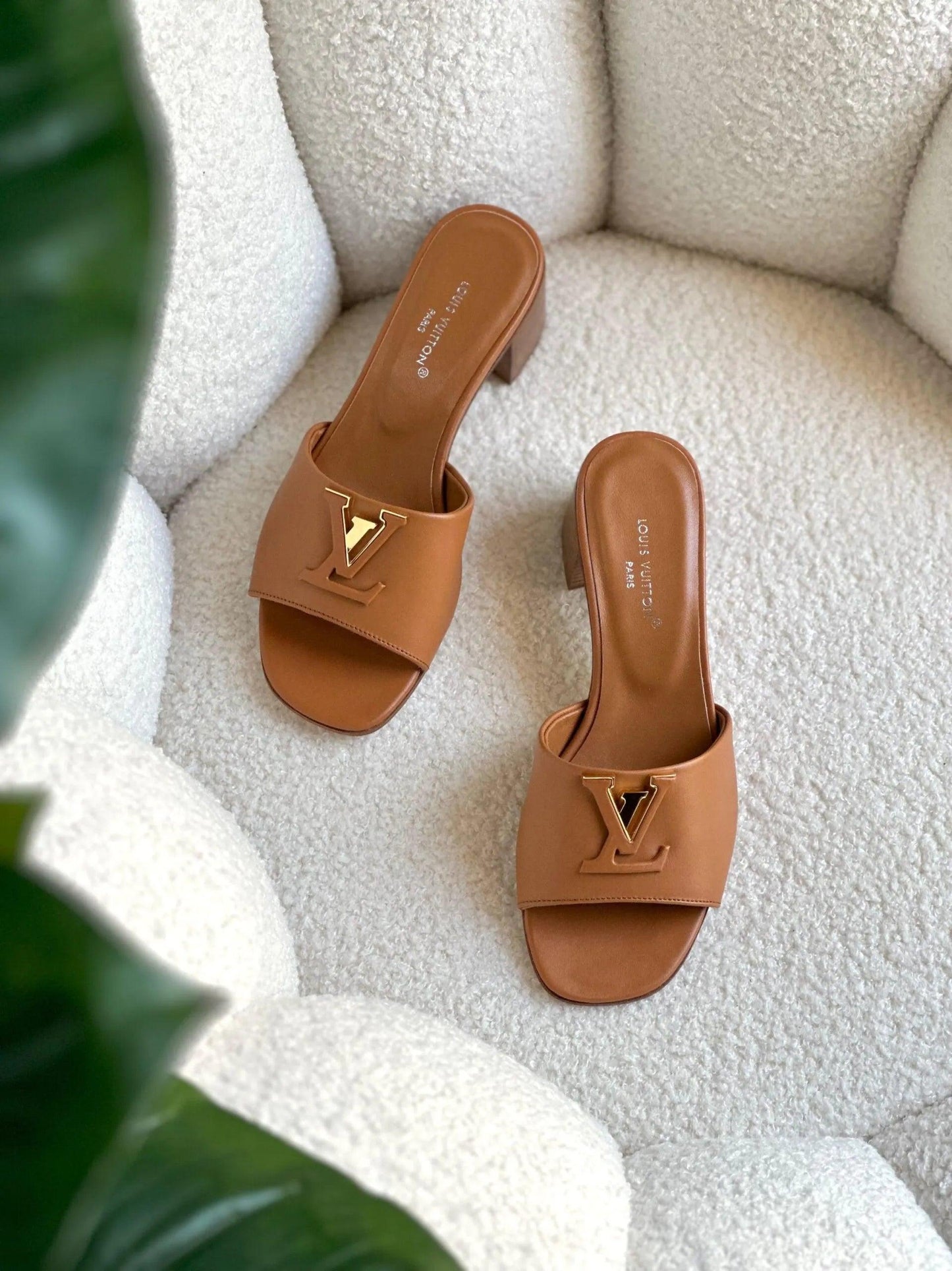 Kadın Louis Vuitton LV Capri Flat Mule