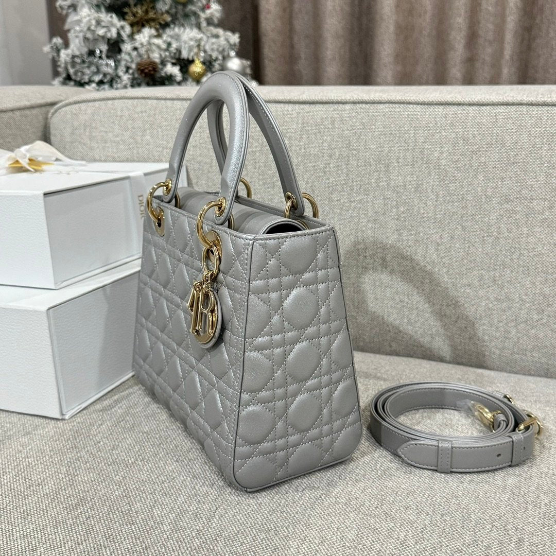 Lady Dior 24 İnci Gri