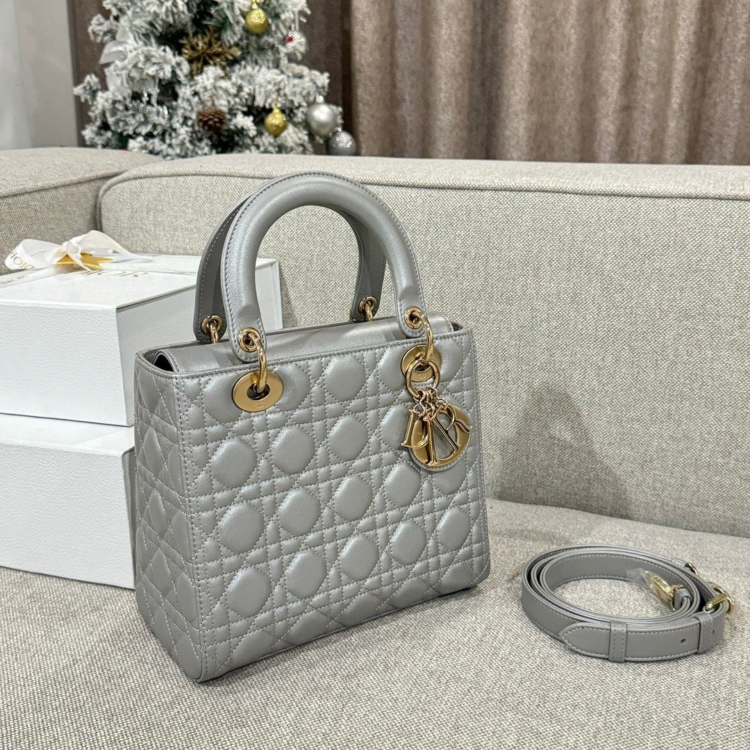 Lady Dior 24 İnci Gri