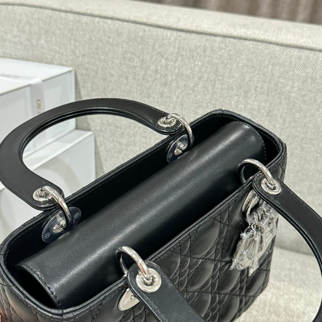 Lady Dior 24 Koyun Siyah Gümüş