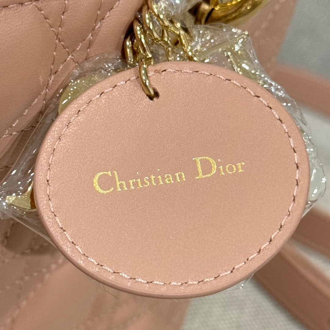 Dior Lady Orta 24 Koyun Derisi Sütlü Çay