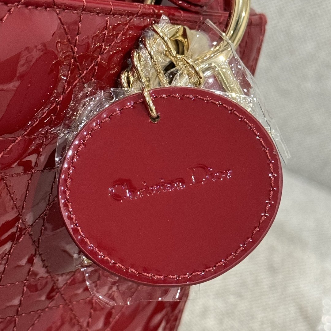 Dior Lady Orta Boy 24 Lak Şarap Kırmızısı