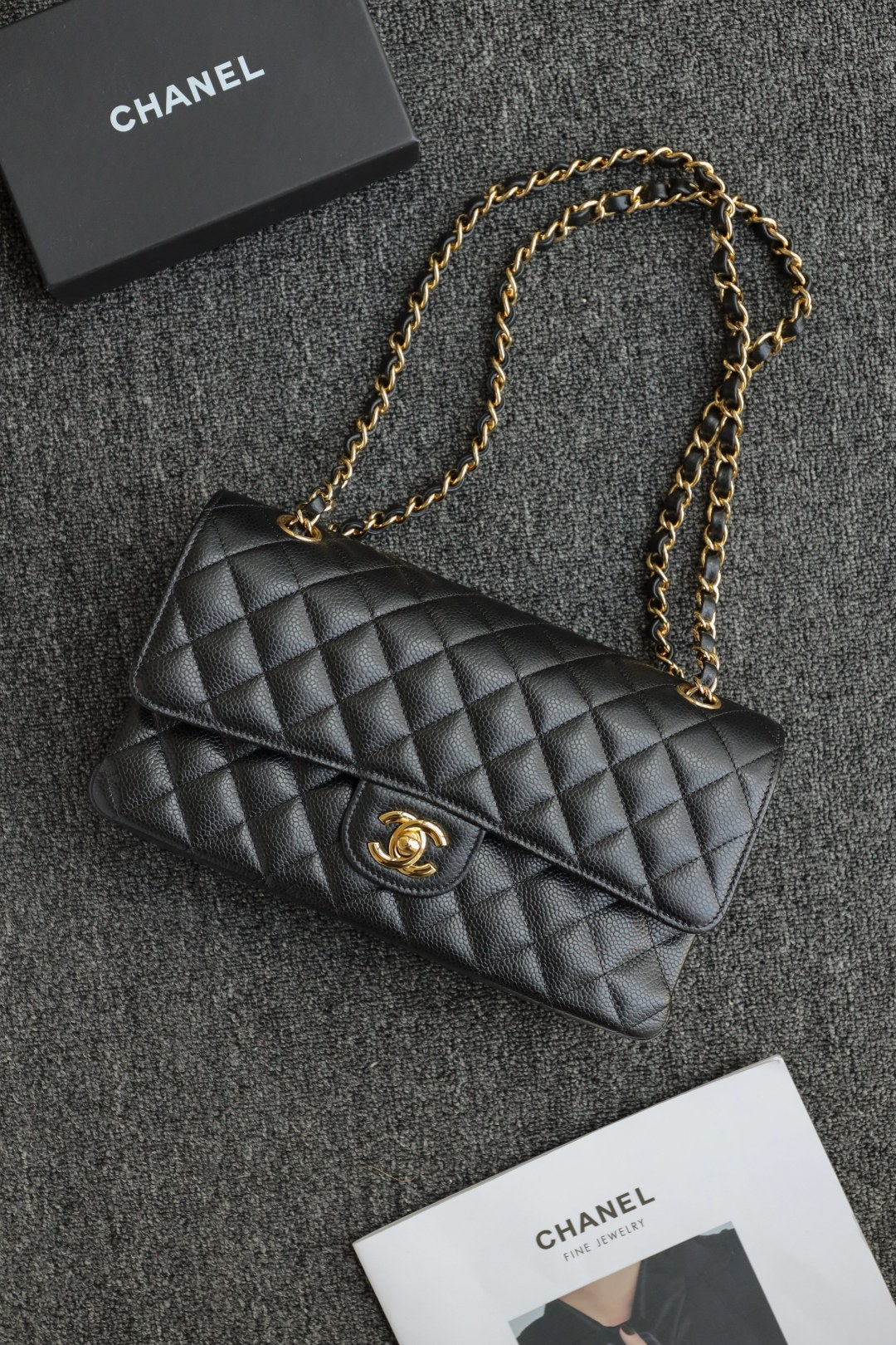 Chanel Klasik Flap Küçük 23cm Havyar Derisi Çanta