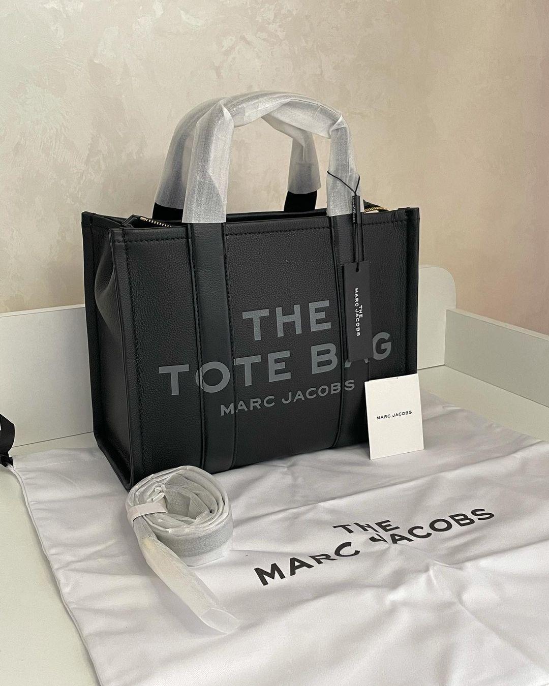 Marc Jacbos The Tote Bag Siyah - Glimmer of Luxury