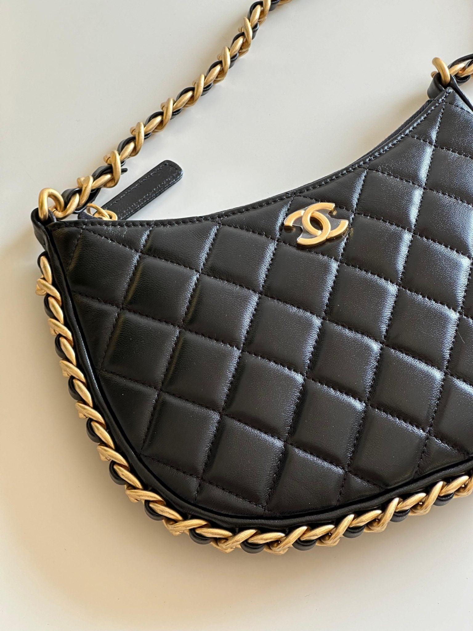 Chanel Shiny Moon Hobo Omuz Çantası - Glimmer of Luxury