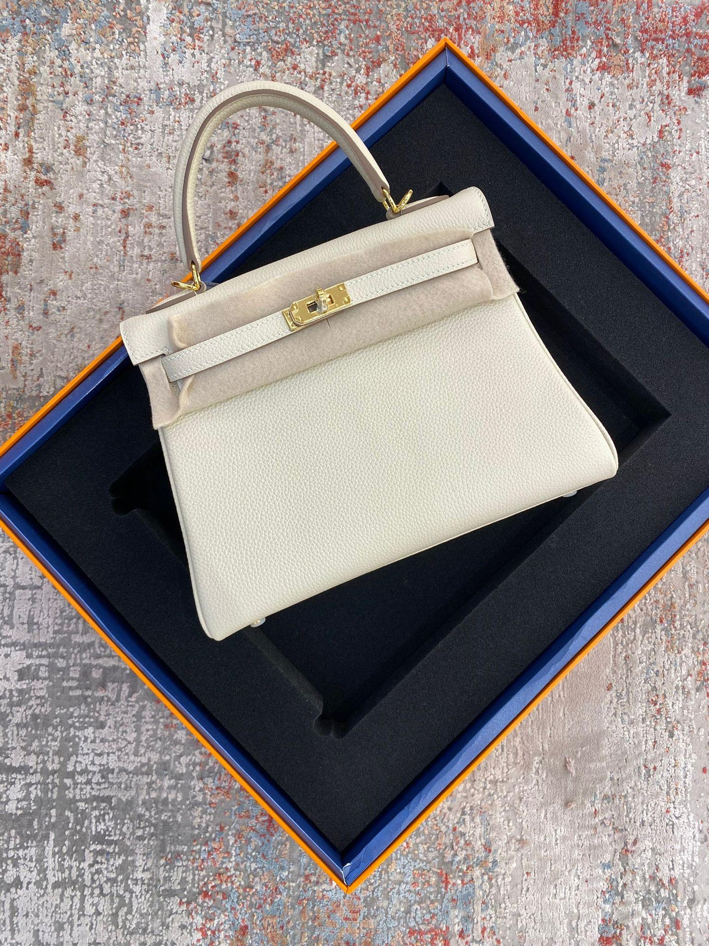 Hermes Kelly 25 Togo - Glimmer of Luxury