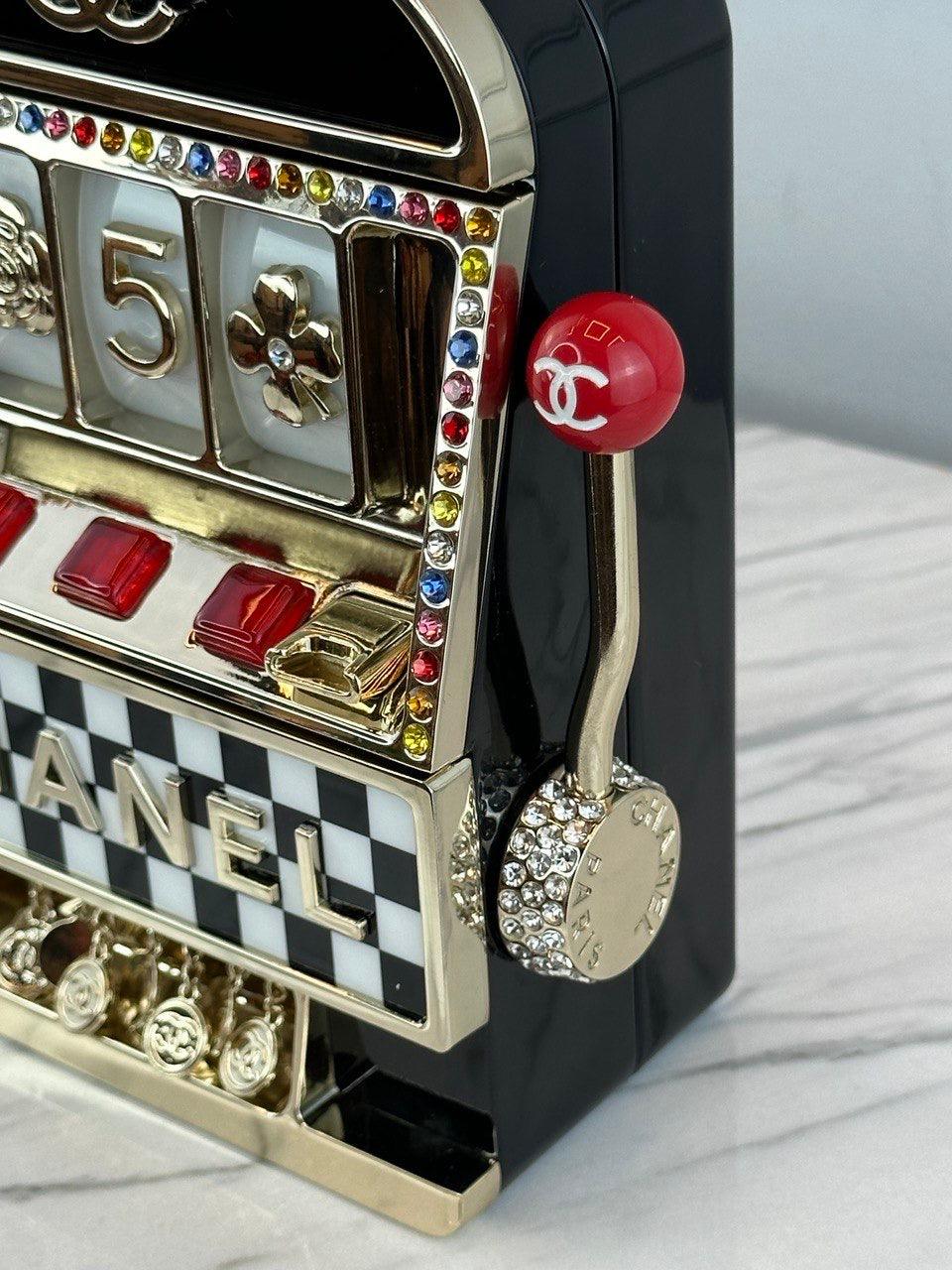 Chanel Nadir Chanel Minaudiere Casino Slot Makinesi