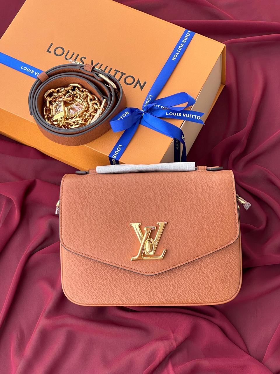 Louis Vuitton Oxford Lockme İhale Çanta - Glimmer of Luxury