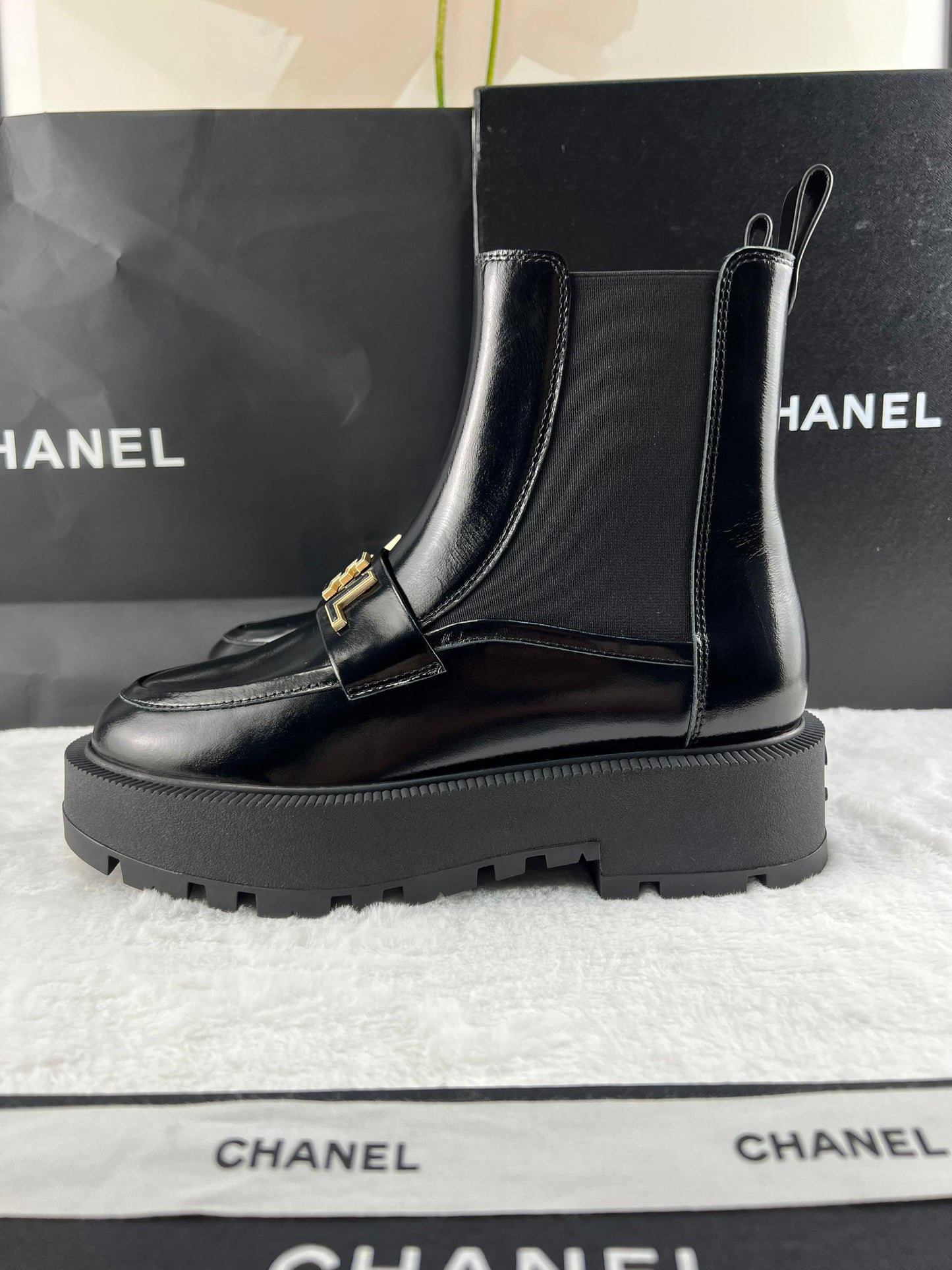 Chanel S24 Kısa Botlar