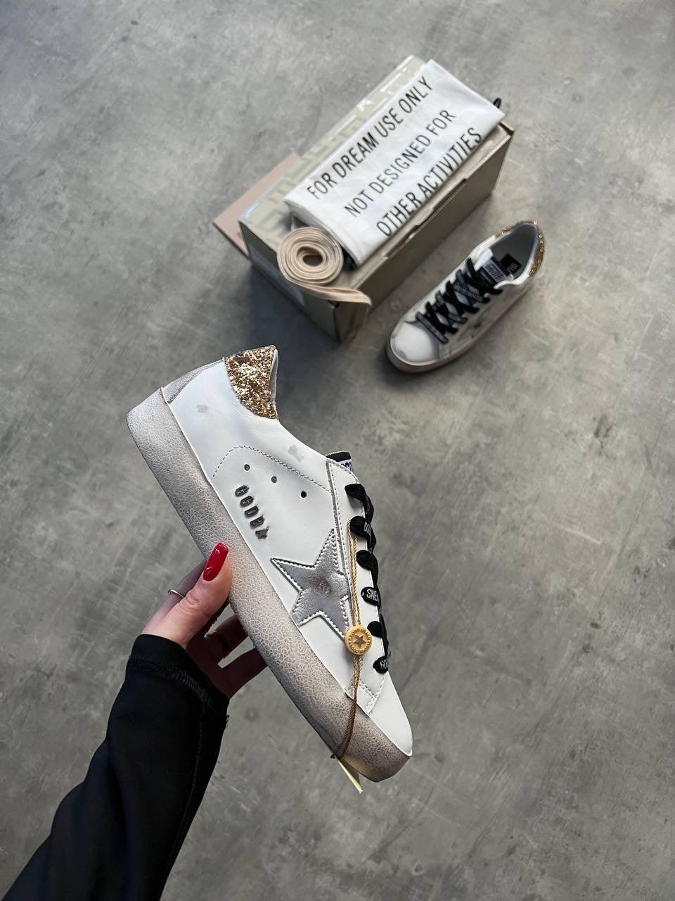 Golden Goose Sneaker - Glimmer of Luxury