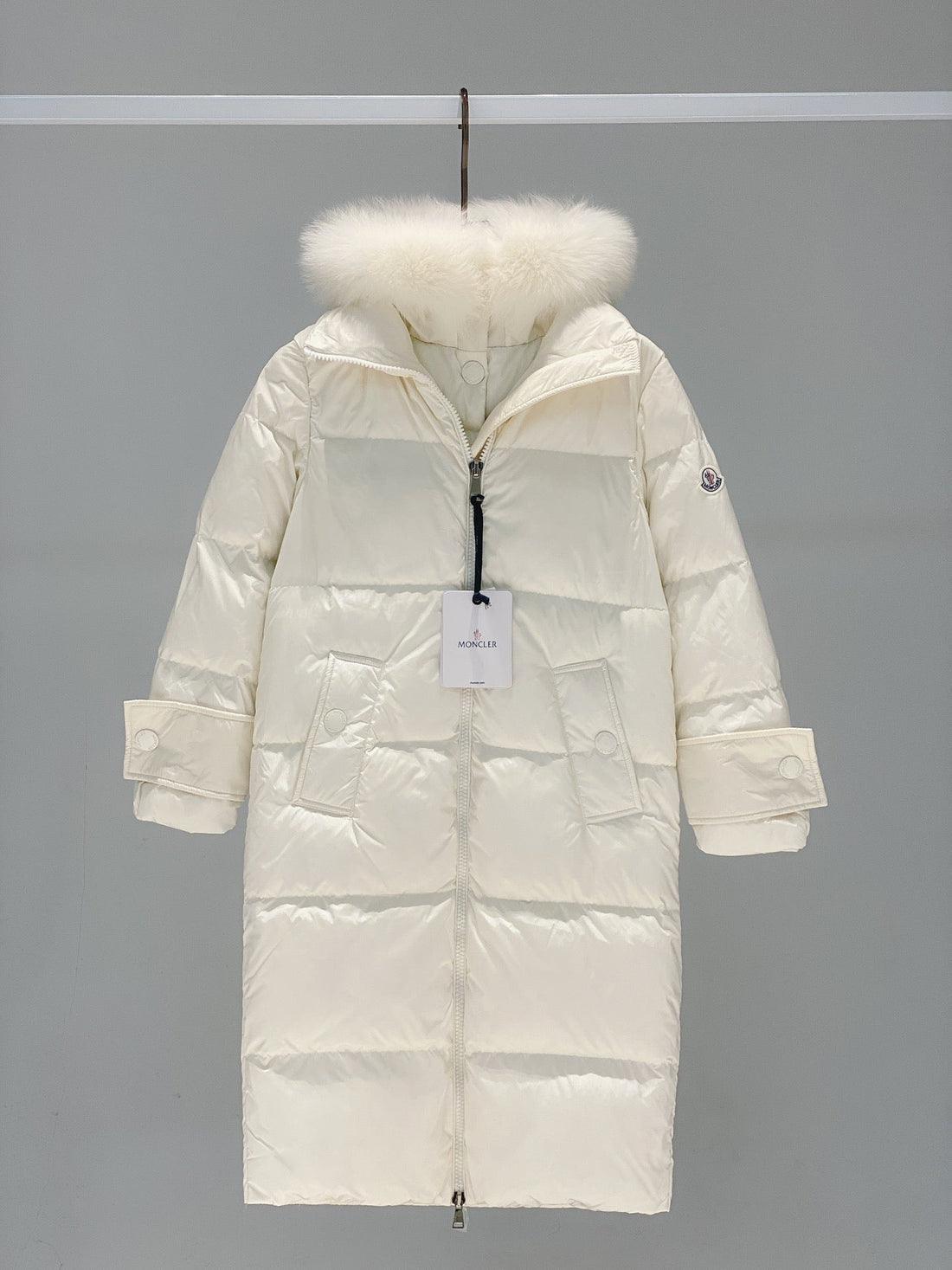 Moncler Kuş Tüyü Uzun Mont - Glimmer of Luxury