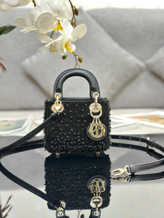 Lady Dior Mini Nakış Çanta