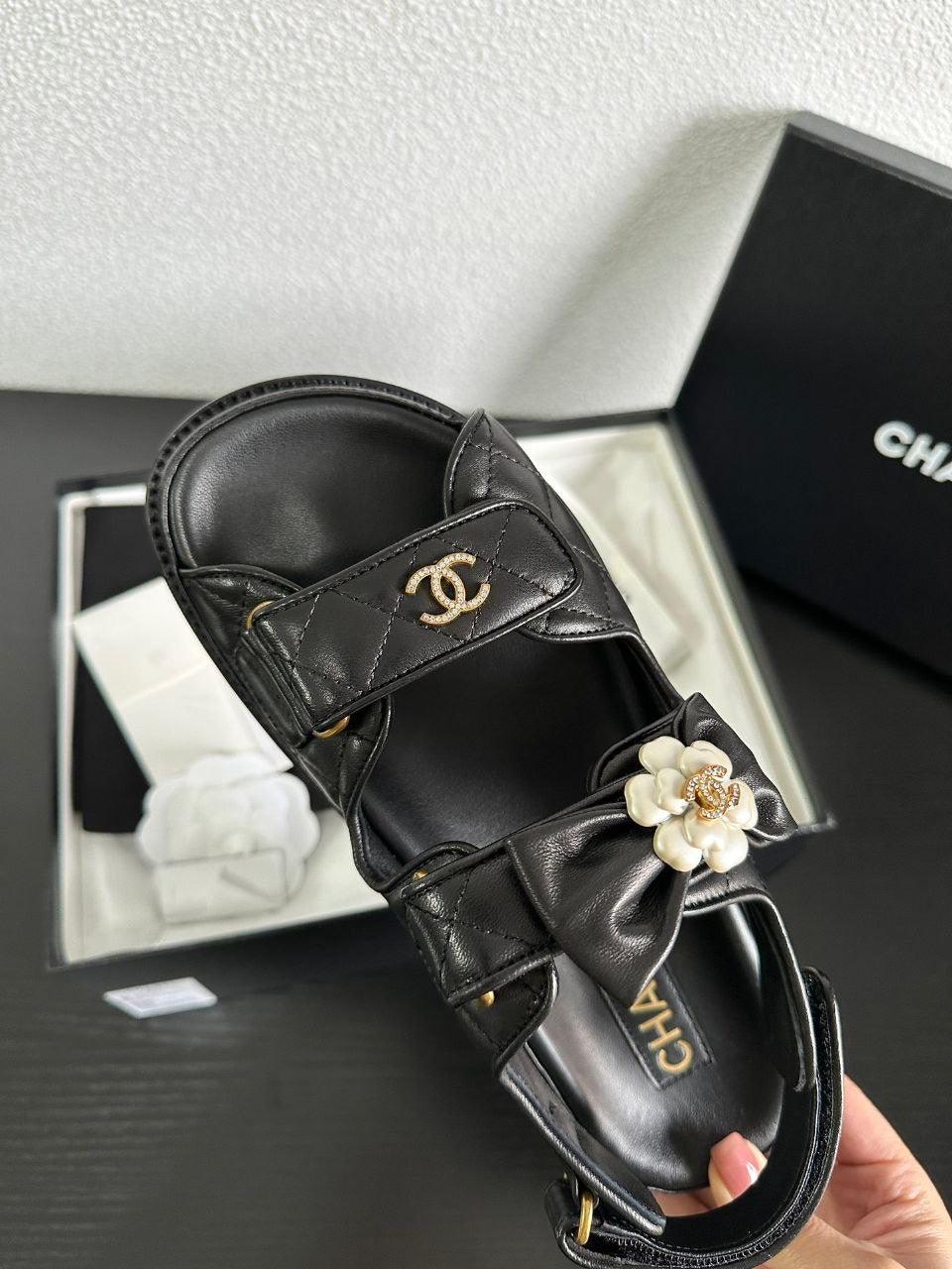 Chanel Günlük Stil Sokak Stili Sade Deri Parti Stili Sandalet - Glimmer of Luxury