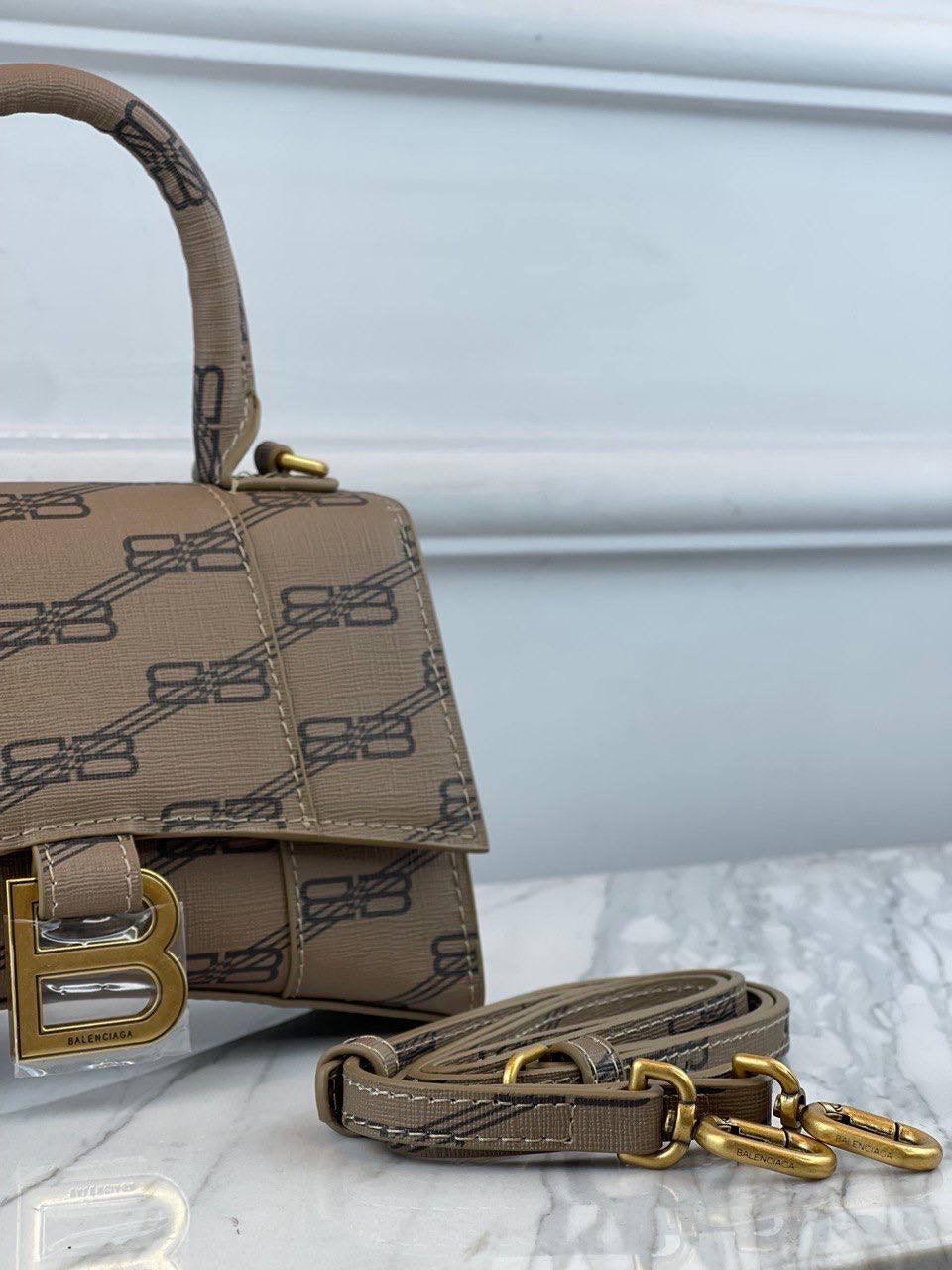 Balenciaga BB Monogram Kanvas Hourglass Kadın Çantaları