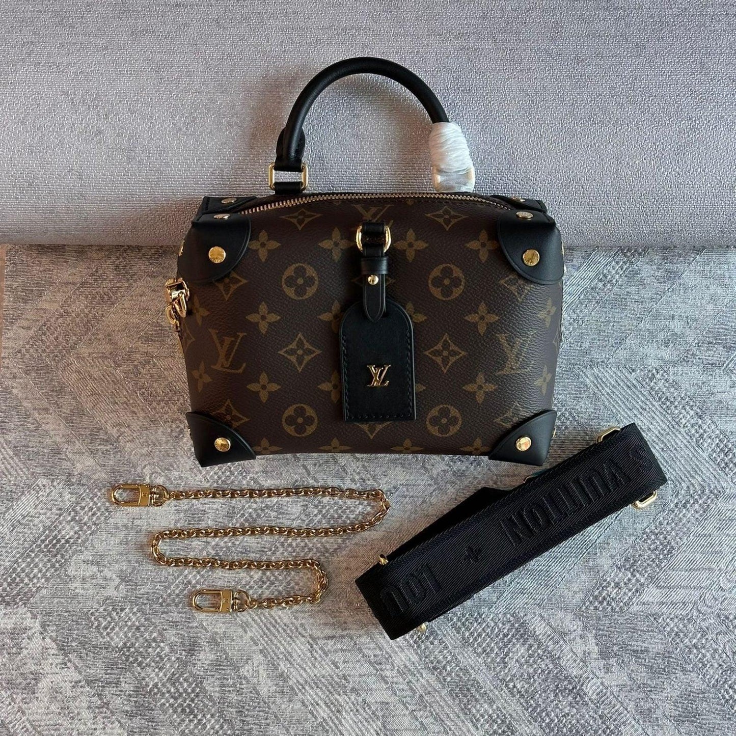 Louis Vuitton Petite Malle Souple Çanta - Glimmer of Luxury