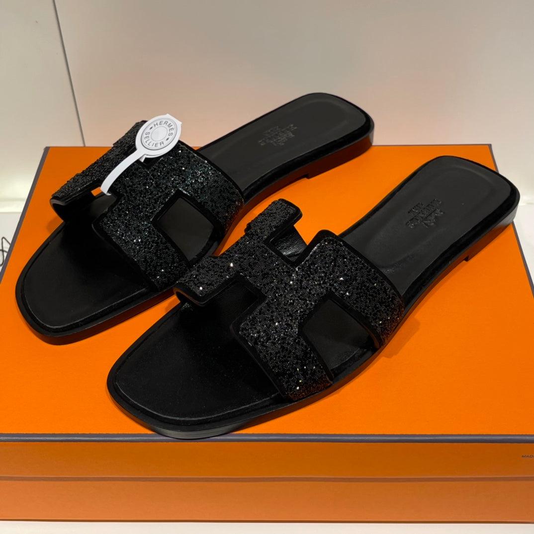 Hermès Oran Sandalet Siyah Kristal Sınırlı Sürüm - Glimmer of Luxury