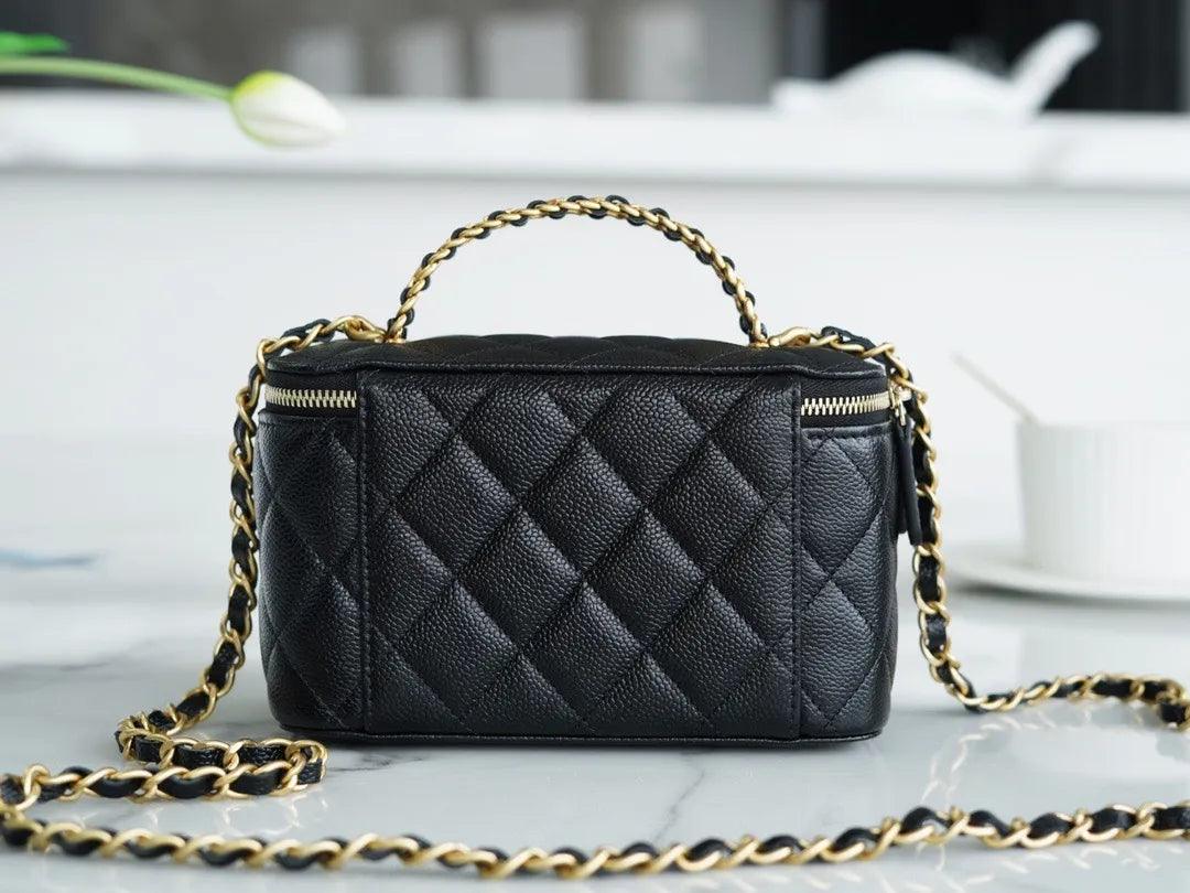 Chanel Parlak Havyar Kapitone Siyah Pick Me Up Vanity Case Çanta