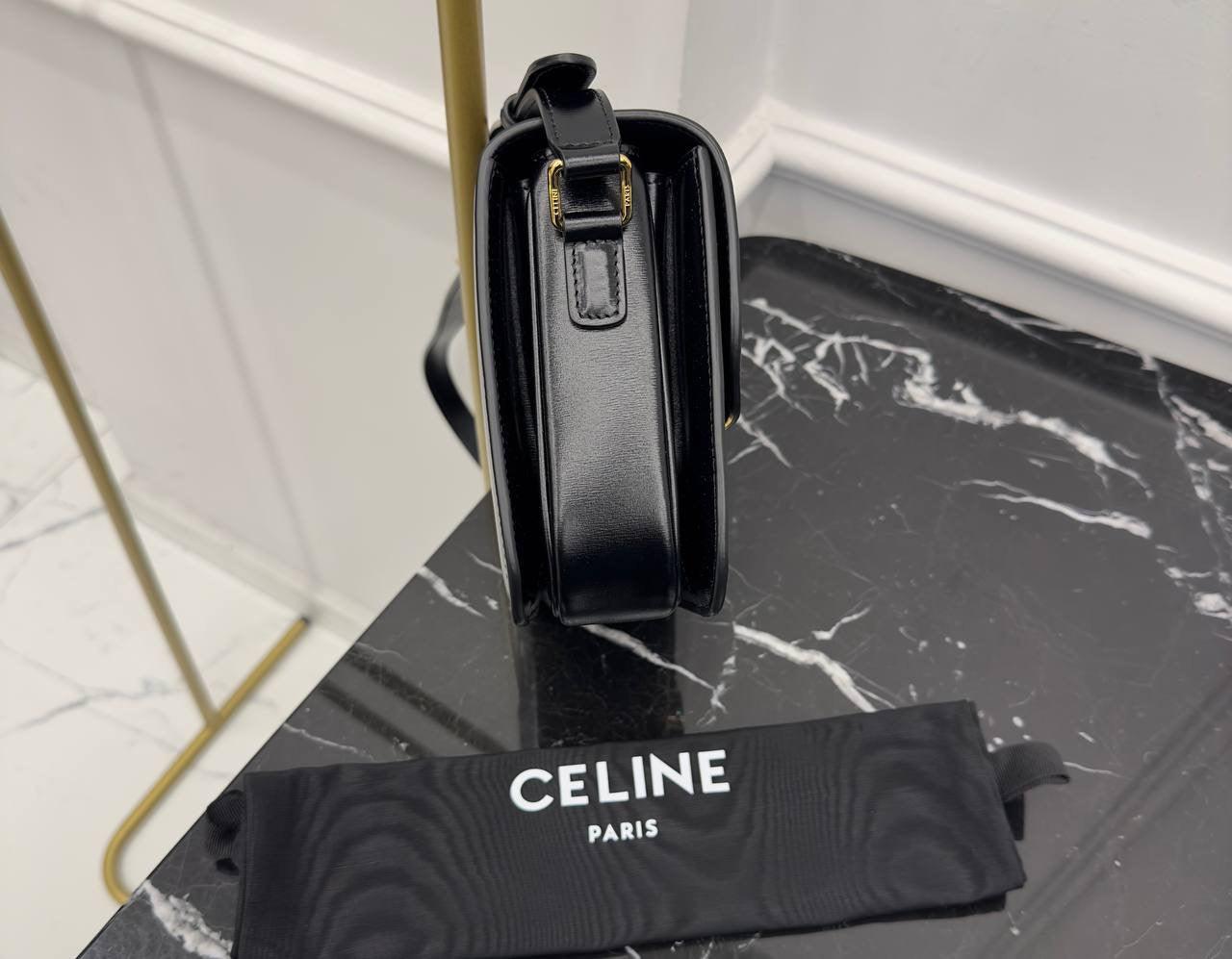 Celine Classique Triomphe Çanta - Glimmer of Luxury