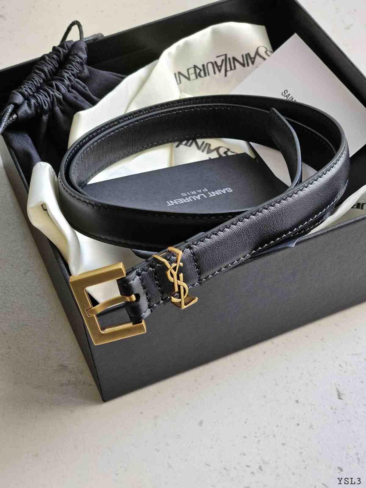 YSL Pürüzsüz Dana Derisi Monogram Kemer - Glimmer of Luxury