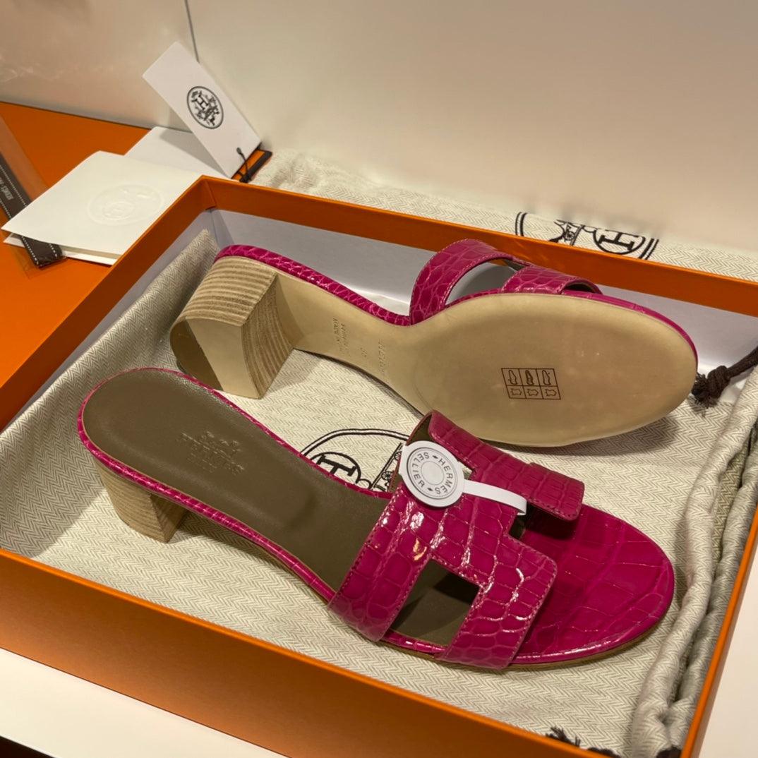 Hermès Oasis Sandalet Gül Şehrazat Parlak Niloticus Timsahı - Glimmer of Luxury