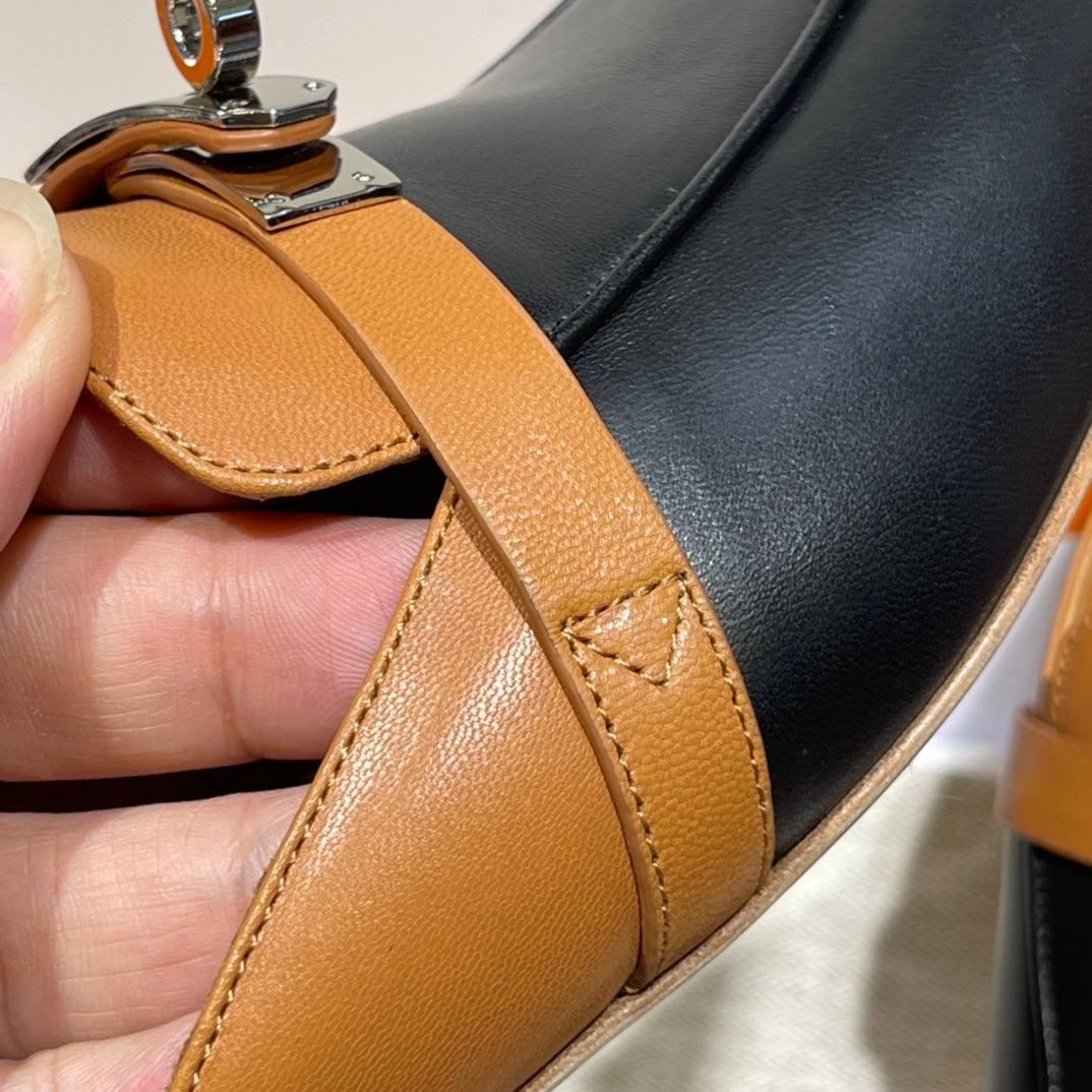 Hermès Oz Paladyum Donanımlı Altın ve Siyah Mules (PHW) - Glimmer of Luxury