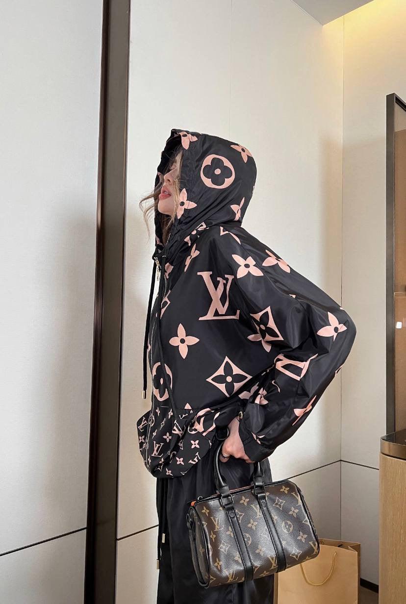 LV Kısa Monogram Unisex Naylon Sokak Stili Uzun Kollu Logo Baskılı Eşofman Takımı - Glimmer of Luxury