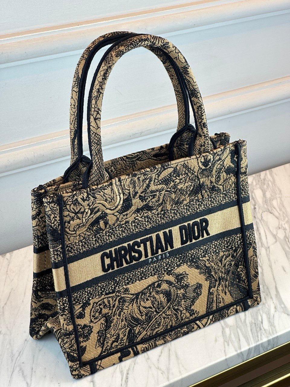 Christian Dior Bej ve Siyah Book Tote Orta