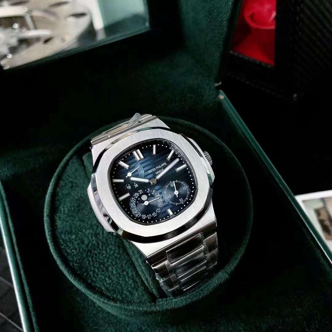 Patek Philippe Nautilus Saat