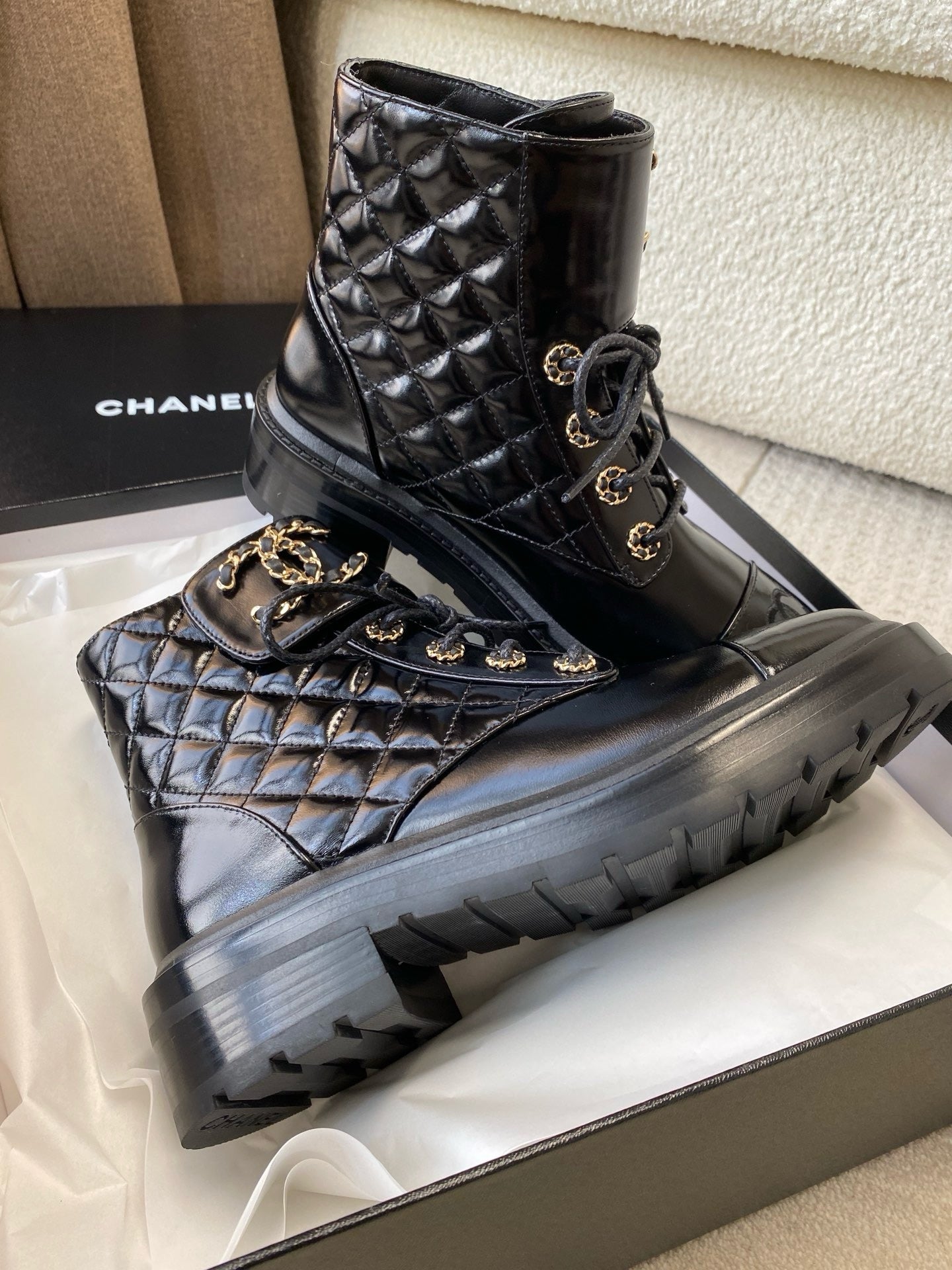 Chanel S24 Kısa Botlar