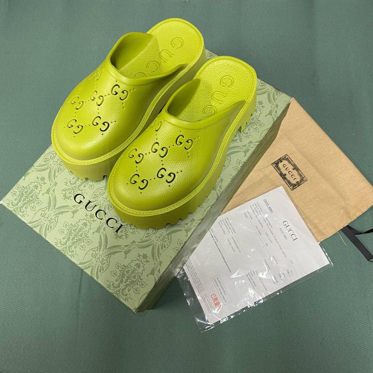 Gucci Slippers - Glimmer of Luxury