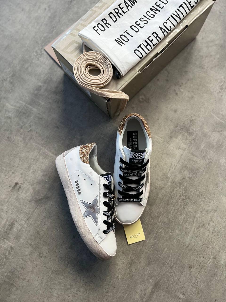 Golden Goose Sneaker - Glimmer of Luxury