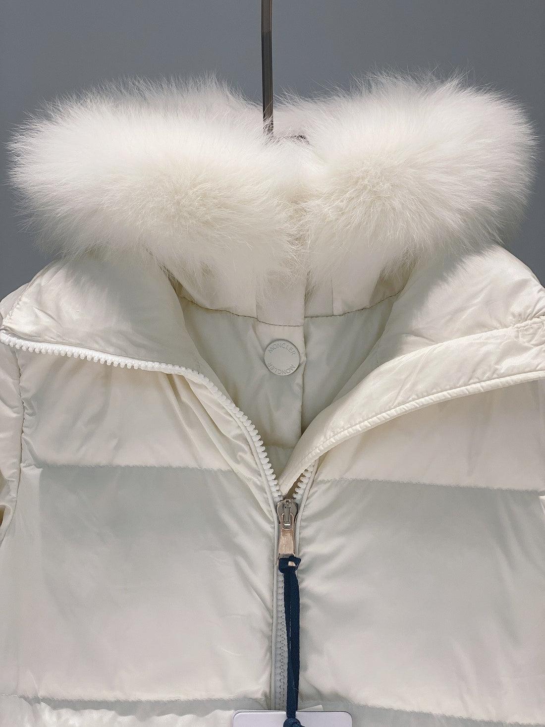 Moncler Kuş Tüyü Uzun Mont - Glimmer of Luxury