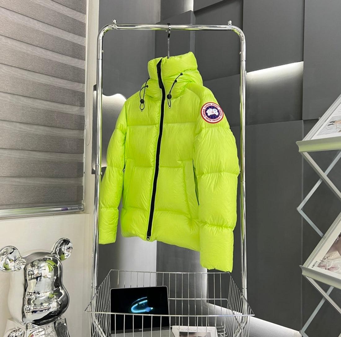 Canada Goose Şişme Mont - Glimmer of Luxury