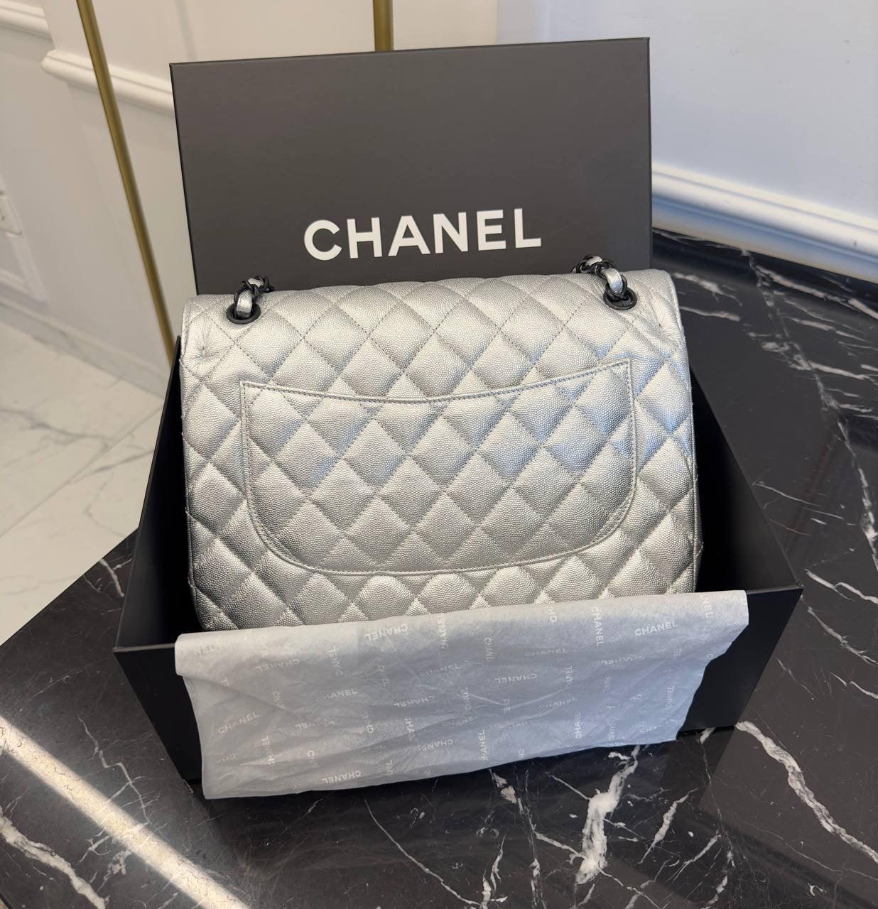 Chanel Metalik Büyük Boy Klasik Kapaklı Çanta