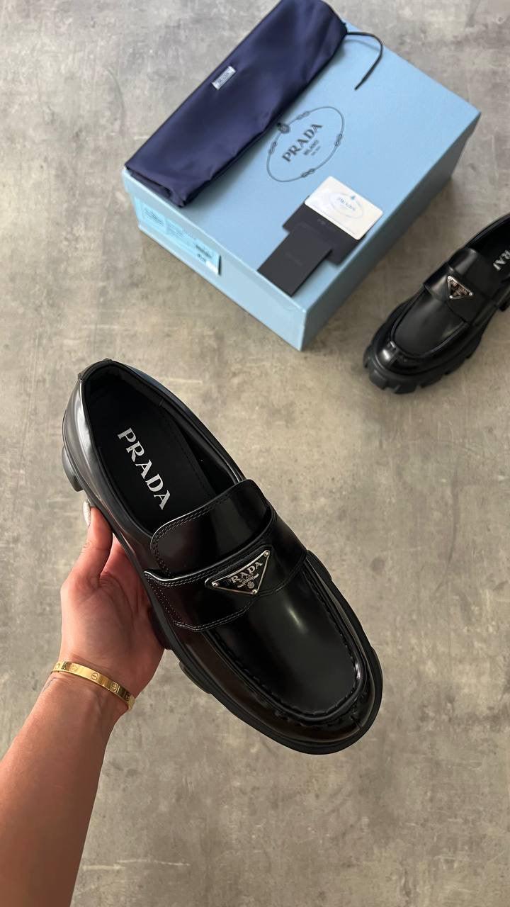 Prada Monolith Loafer Siyah - Glimmer of Luxury