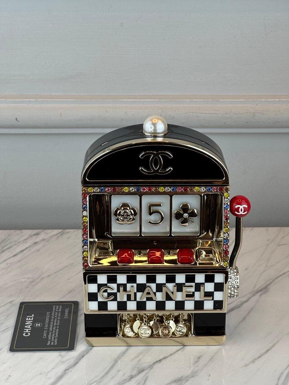 Chanel Nadir Chanel Minaudiere Casino Slot Makinesi