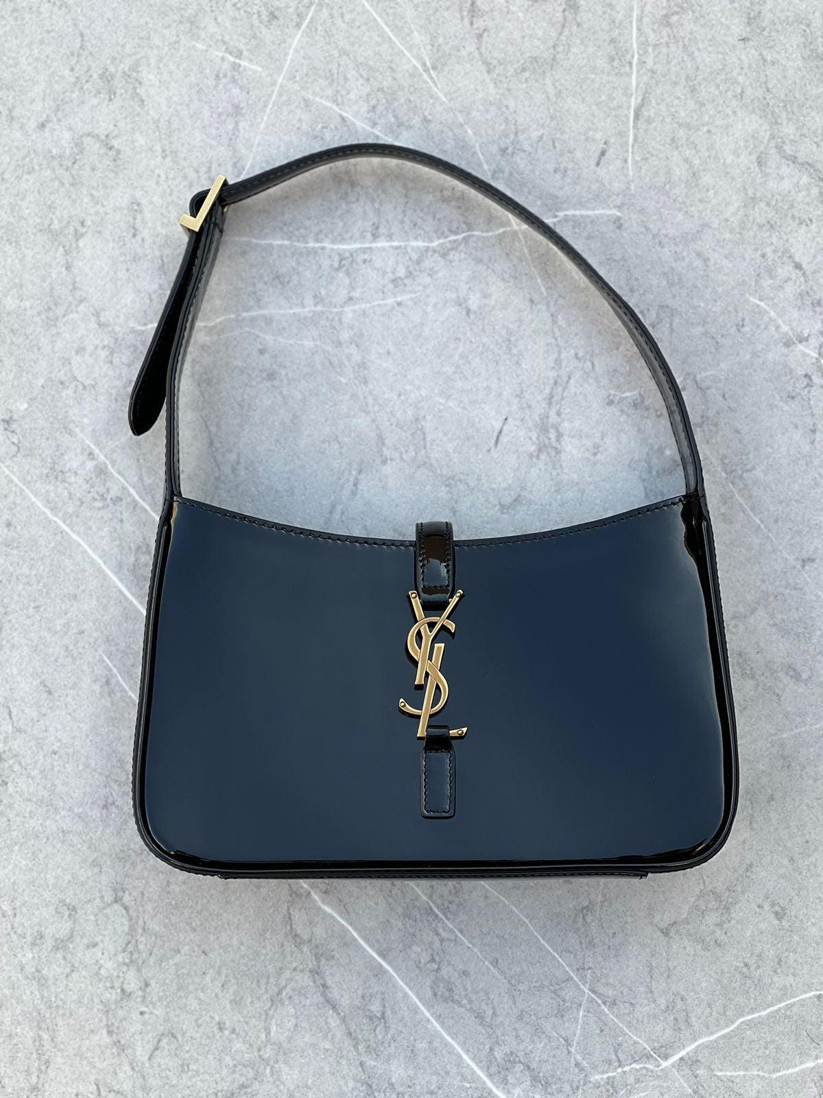 YSL Le 5 A Pürüzsüz Deri Hobo Çanta - Glimmer of Luxury