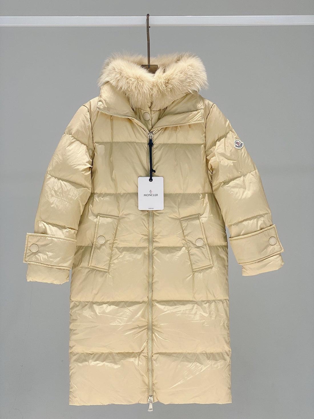 Moncler Kuş Tüyü Uzun Mont - Glimmer of Luxury