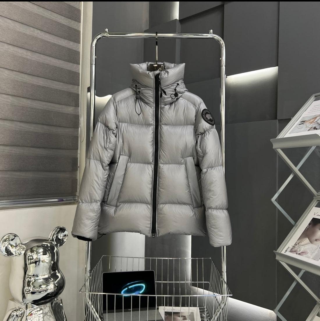 Canada Goose Şişme Mont - Glimmer of Luxury