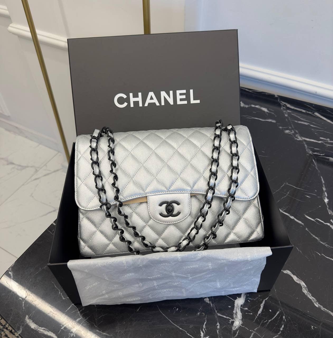 Chanel Metalik Büyük Boy Klasik Kapaklı Çanta