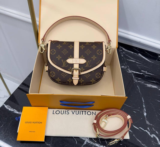 Louis Vuitton Saumur BB