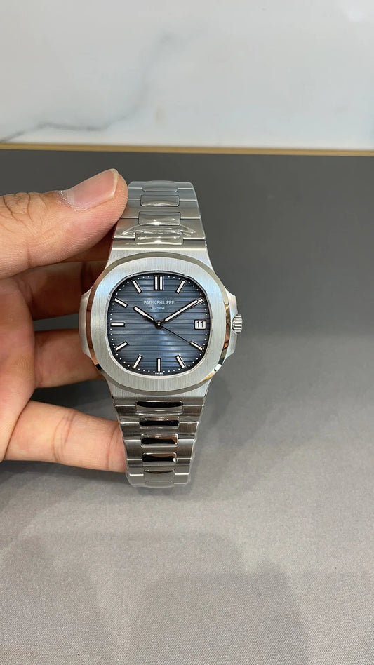 Patek Philippe Nautilus - 5711/1A-010