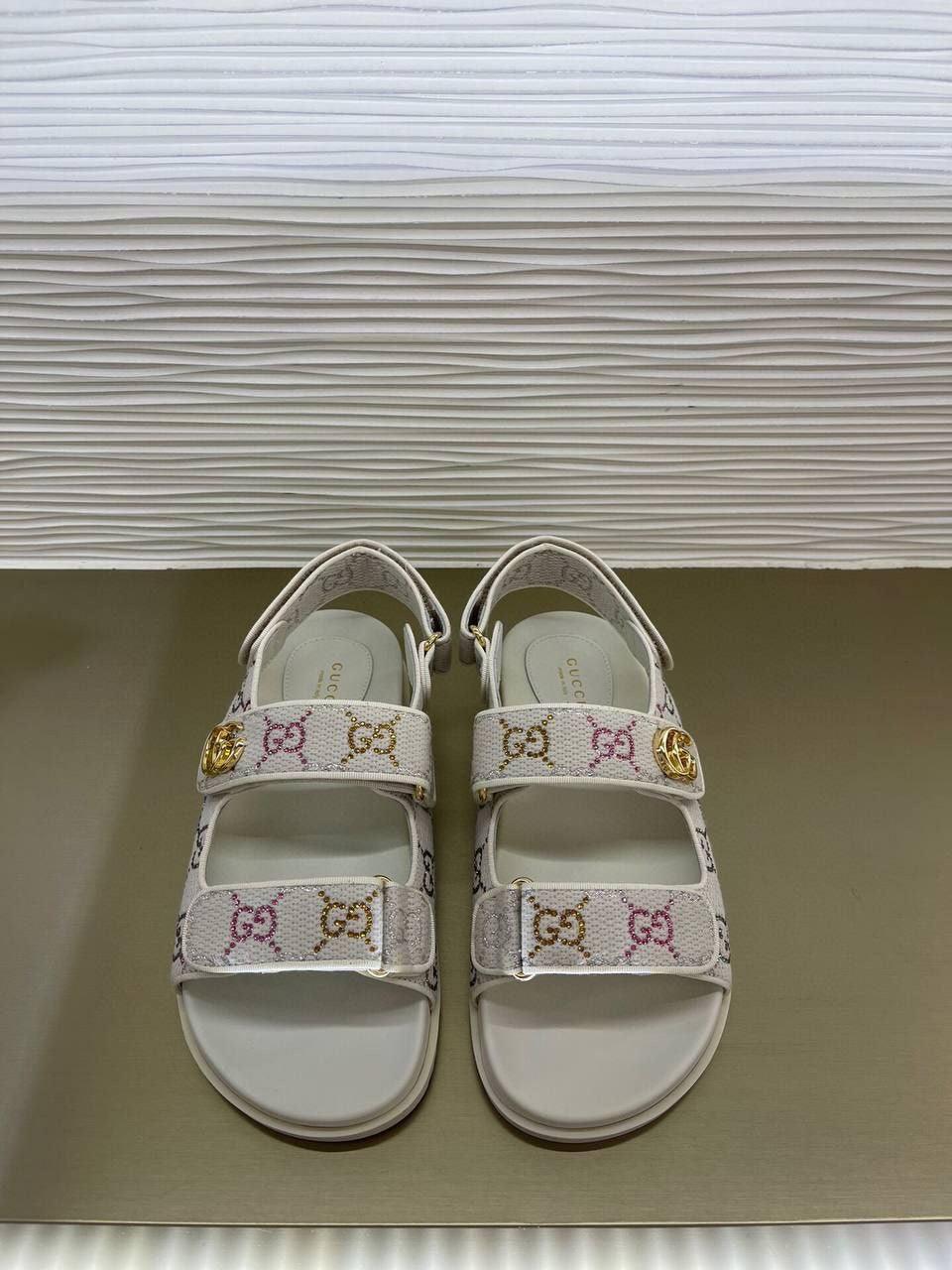 Gucci GG Kristal Baskılı Kanvas Sandalet - Glimmer of Luxury