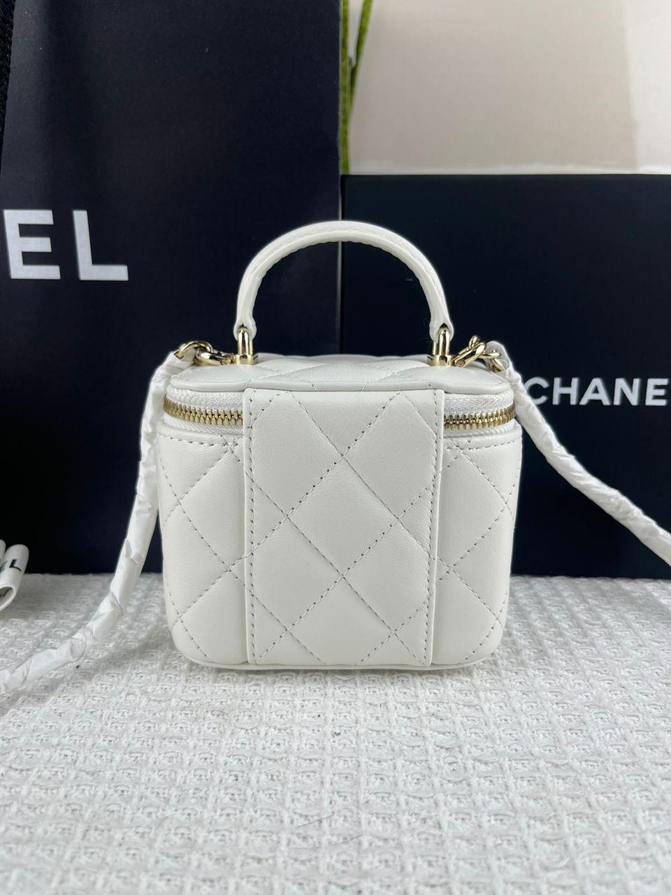 Chanel 23P Vanity Deri Çapraz Askılı Çanta