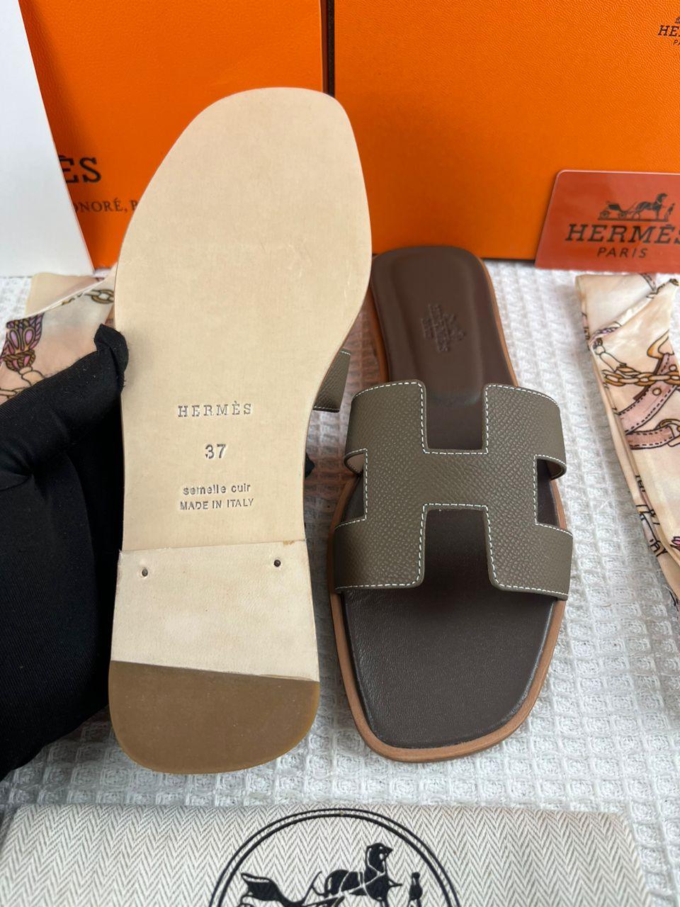 Hermès Oran Sandalet Etoupe Epsom Deri