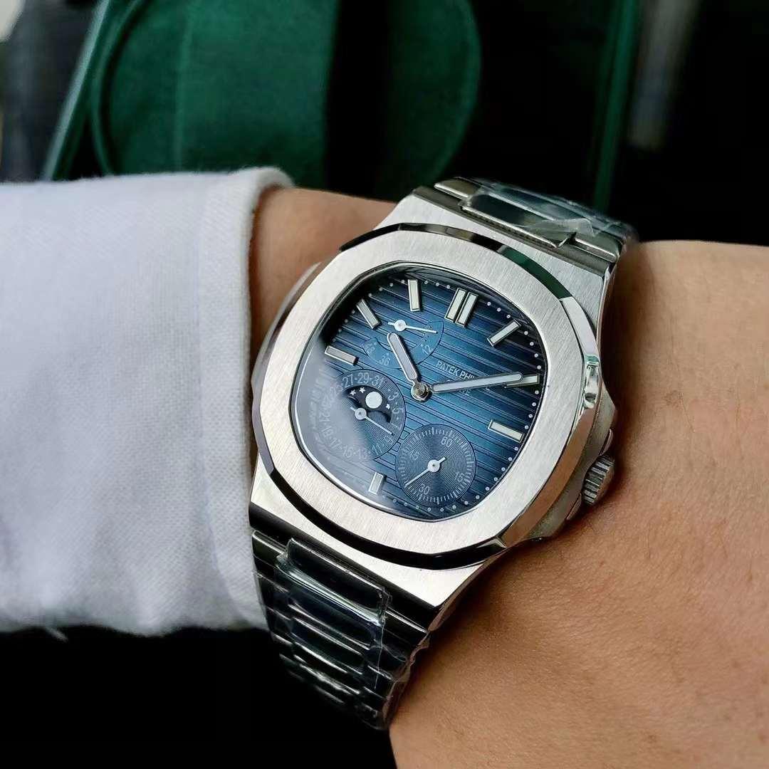 Patek Philippe Nautilus Saat