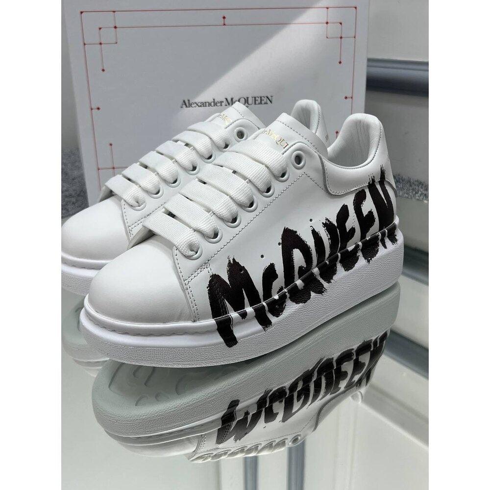 McQueen Marka Baskı Detaylı - Glimmer of Luxury