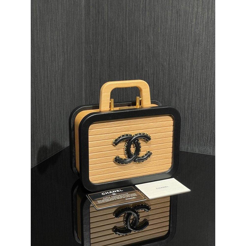 Chanel Beech Wood and Black Lambskin CC Vanity Case Bag 18 x 13 x 7 cm - Glimmer of Luxury