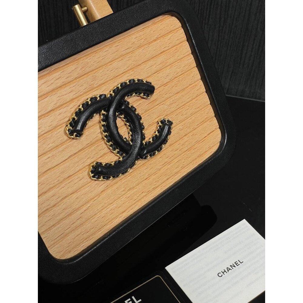 Chanel Beech Wood and Black Lambskin CC Vanity Case Bag 18 x 13 x 7 cm - Glimmer of Luxury